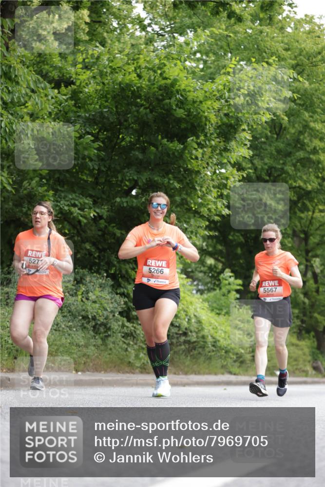 15.06.2025 - REWE Women's Run Jannik Wohlers http://msf.ph/oto/7969705 15.06.2025 10:04:46 Laufen 527, 5266, 5567 meine-sportfotos.de
