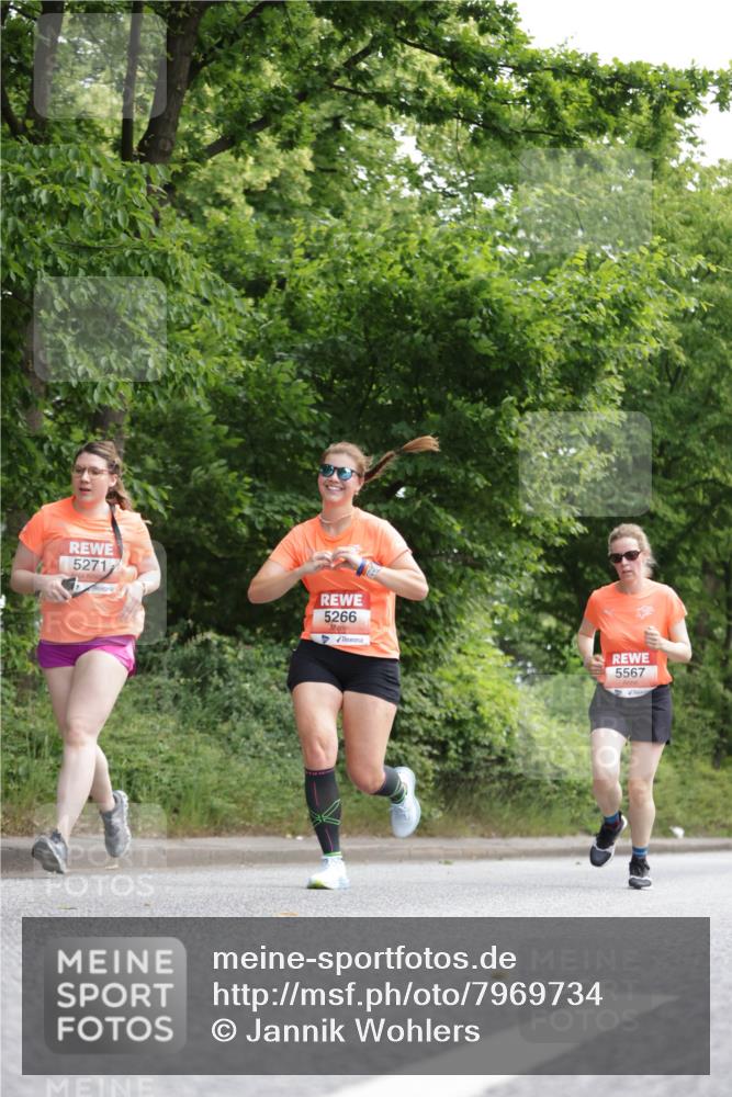 15.06.2025 - REWE Women's Run Jannik Wohlers http://msf.ph/oto/7969734 15.06.2025 10:04:47 Laufen 5271, 5266, 5567 meine-sportfotos.de