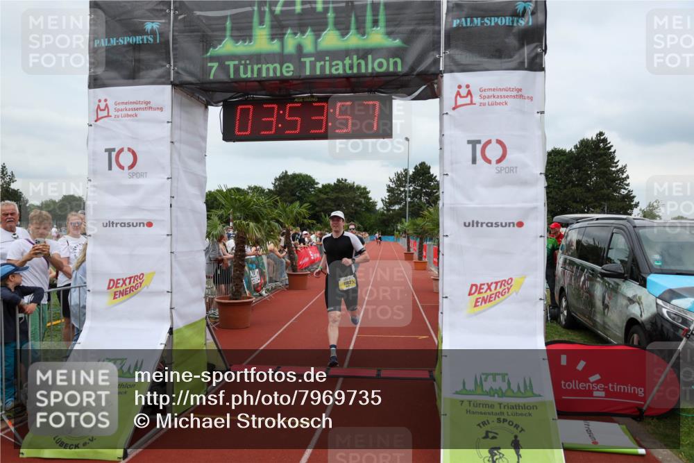 15.06.2025 - 7 Türme Triathlon Michael Strokosch http://msf.ph/oto/7969735 15.06.2025 13:53:57 Ziel 939, 999, 1162 meine-sportfotos.de