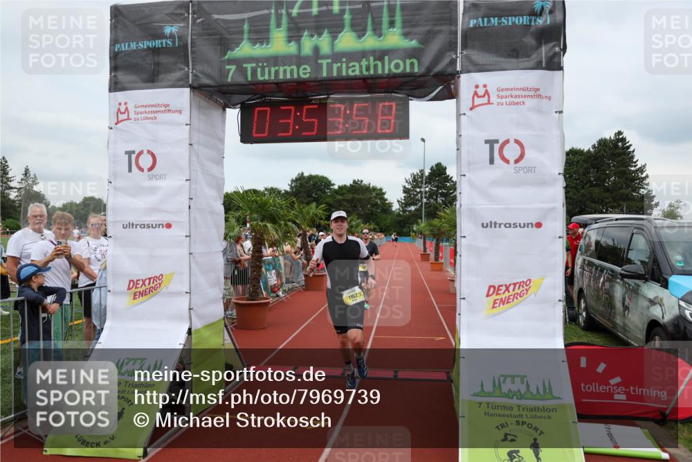 15.06.2025 - 7 Türme Triathlon Michael Strokosch http://msf.ph/oto/7969739 15.06.2025 13:53:57 Ziel 939, 999, 1162 meine-sportfotos.de