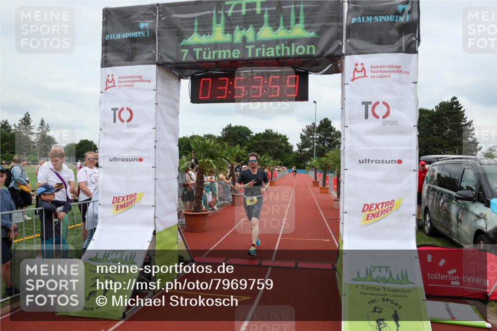 15.06.2025 - 7 Türme Triathlon Michael Strokosch http://msf.ph/oto/7969759 15.06.2025 13:53:59 Ziel 939, 999, 1162 meine-sportfotos.de