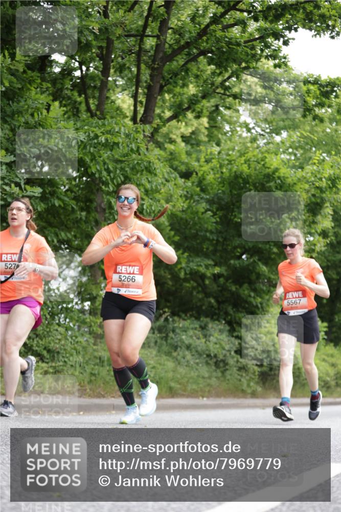 15.06.2025 - REWE Women's Run Jannik Wohlers http://msf.ph/oto/7969779 15.06.2025 10:04:48 Laufen 527, 5266, 5567 meine-sportfotos.de