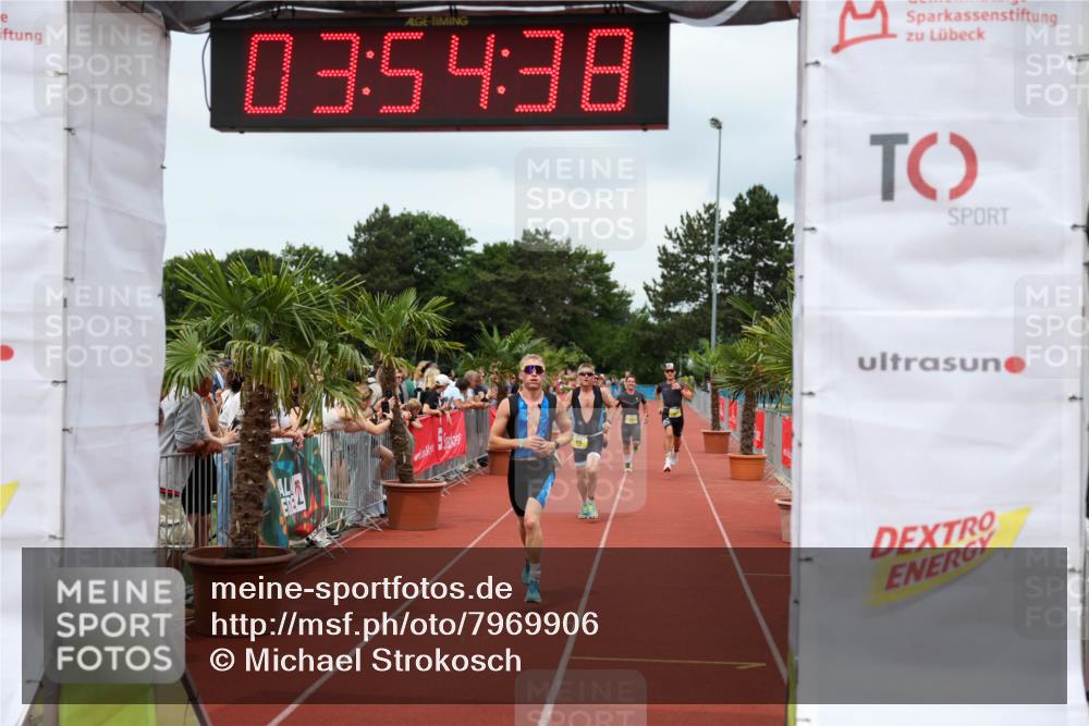 15.06.2025 - 7 Türme Triathlon Michael Strokosch http://msf.ph/oto/7969906 15.06.2025 13:54:38 Ziel 701, 901, 913, 1116 meine-sportfotos.de