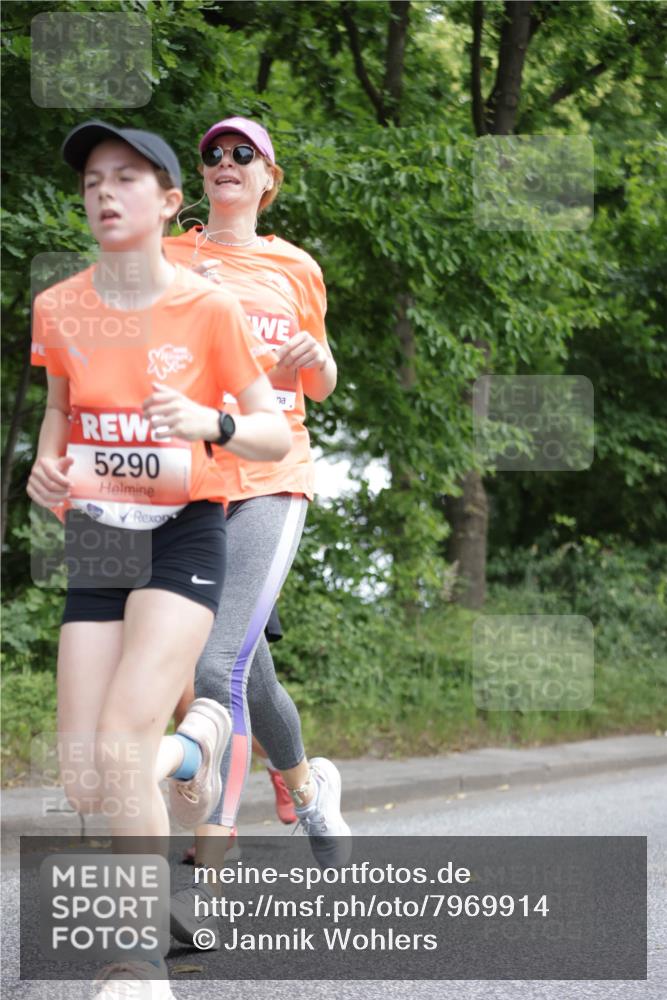 15.06.2025 - REWE Women's Run Jannik Wohlers http://msf.ph/oto/7969914 15.06.2025 10:05:01 Laufen 5290 meine-sportfotos.de