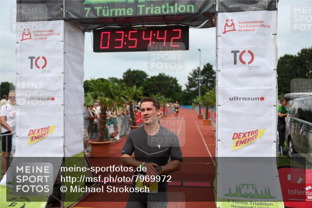 15.06.2025 - 7 Türme Triathlon Michael Strokosch http://msf.ph/oto/7969972 15.06.2025 13:54:42 Ziel 701, 755, 901, 913, 919, 1116 meine-sportfotos.de