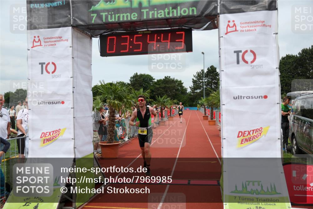 15.06.2025 - 7 Türme Triathlon Michael Strokosch http://msf.ph/oto/7969985 15.06.2025 13:54:43 Ziel 701, 755, 901, 913, 919, 1116 meine-sportfotos.de