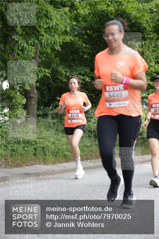 15.06.2025 - REWE Women's Run Jannik Wohlers http://msf.ph/oto/7970025 15.06.2025 10:05:07 Laufen 5176, 5495, 565 meine-sportfotos.de