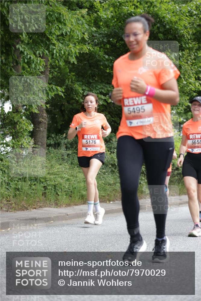 15.06.2025 - REWE Women's Run Jannik Wohlers http://msf.ph/oto/7970029 15.06.2025 10:05:07 Laufen 5176, 5495, 5659 meine-sportfotos.de