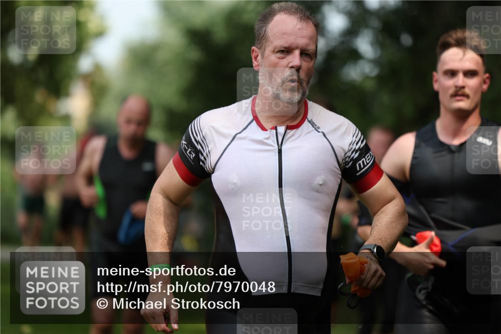 15.06.2025 - 7 Türme Triathlon Michael Strokosch http://msf.ph/oto/7970048 15.06.2025 12:57:19 Schwimmen 709, 736, 774, 793, 857, 889, 913, 915, 986, 988, 1031, 1033, 1047, 1049, 1055, 1064, 1087, 1095, 1114, 1116, 1117, 1136, 1142, 1164, 1166, 1167 meine-sportfotos.de
