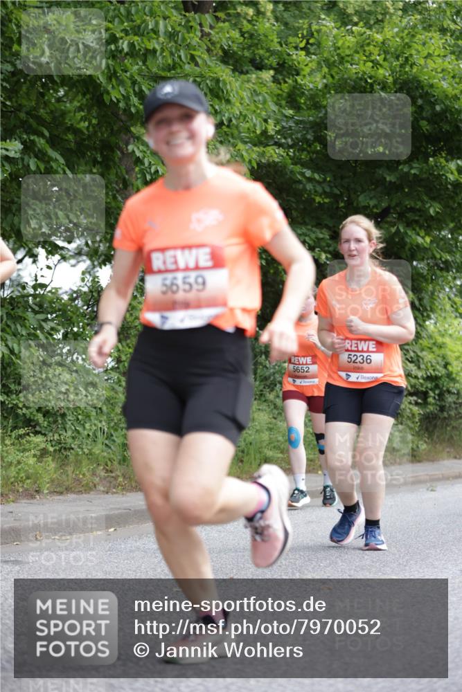 15.06.2025 - REWE Women's Run Jannik Wohlers http://msf.ph/oto/7970052 15.06.2025 10:05:08 Laufen 5659, 5652, 5236 meine-sportfotos.de