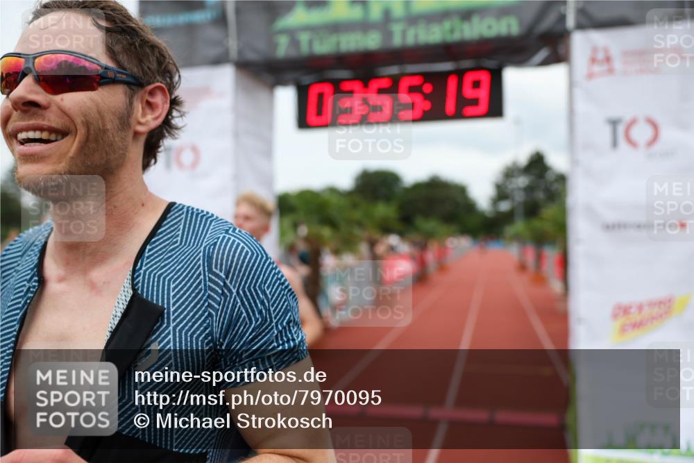 15.06.2025 - 7 Türme Triathlon Michael Strokosch http://msf.ph/oto/7970095 15.06.2025 13:55:18 Ziel 723, 872 meine-sportfotos.de