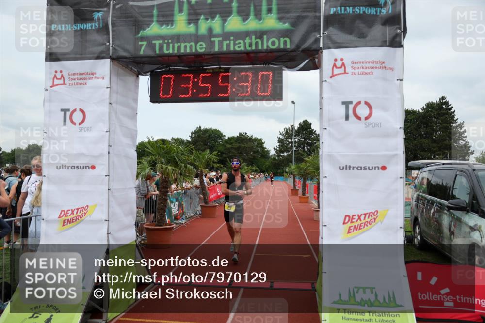 15.06.2025 - 7 Türme Triathlon Michael Strokosch http://msf.ph/oto/7970129 15.06.2025 13:55:30 Ziel 762 meine-sportfotos.de