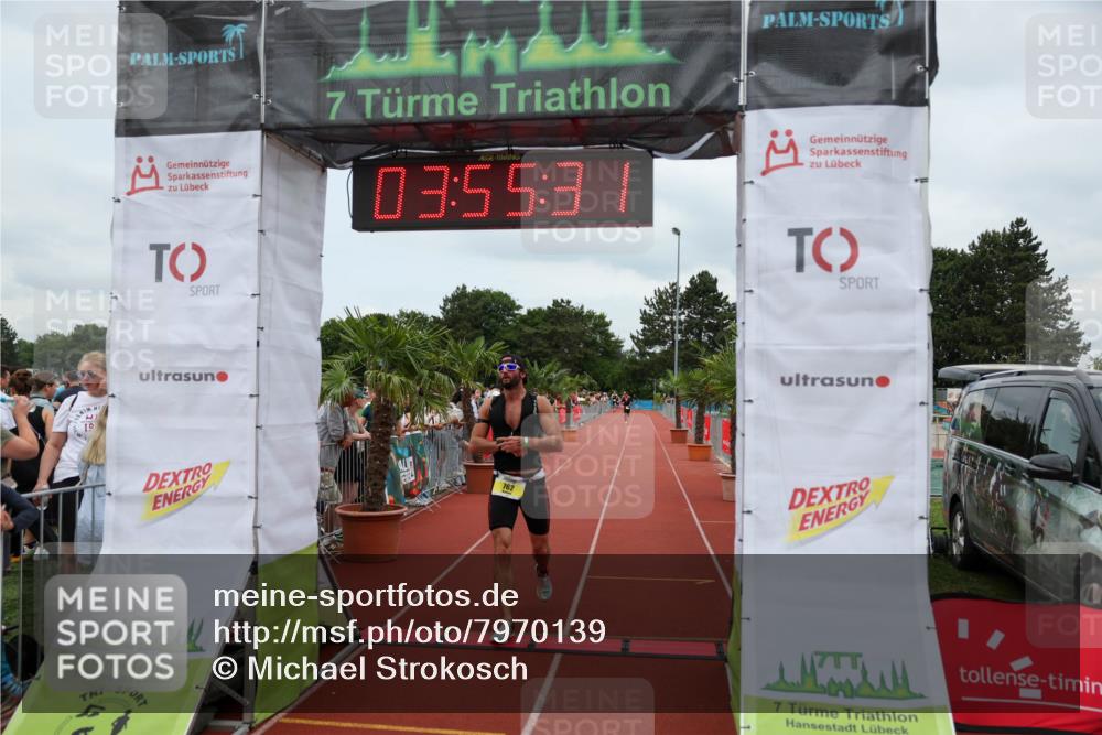 15.06.2025 - 7 Türme Triathlon Michael Strokosch http://msf.ph/oto/7970139 15.06.2025 13:55:30 Ziel 762 meine-sportfotos.de