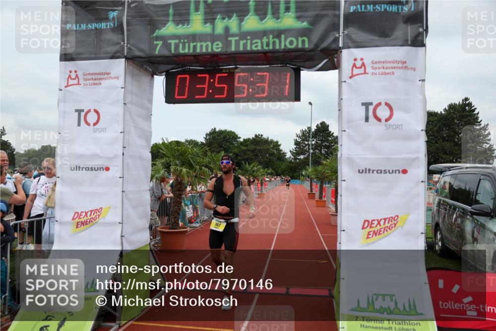 15.06.2025 - 7 Türme Triathlon Michael Strokosch http://msf.ph/oto/7970146 15.06.2025 13:55:31 Ziel 762 meine-sportfotos.de
