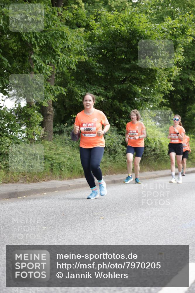 15.06.2025 - REWE Women's Run Jannik Wohlers http://msf.ph/oto/7970205 15.06.2025 10:05:18 Laufen 5680 meine-sportfotos.de