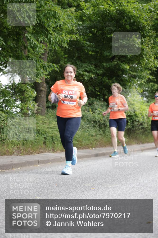 15.06.2025 - REWE Women's Run Jannik Wohlers http://msf.ph/oto/7970217 15.06.2025 10:05:18 Laufen 5680, 5473 meine-sportfotos.de
