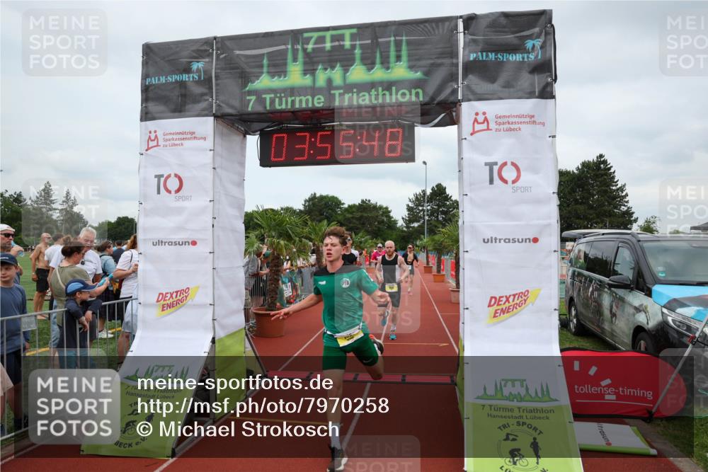 15.06.2025 - 7 Türme Triathlon Michael Strokosch http://msf.ph/oto/7970258 15.06.2025 13:55:47 Ziel 455, 475, 745, 879, 935, 978, 1087, 1120 meine-sportfotos.de