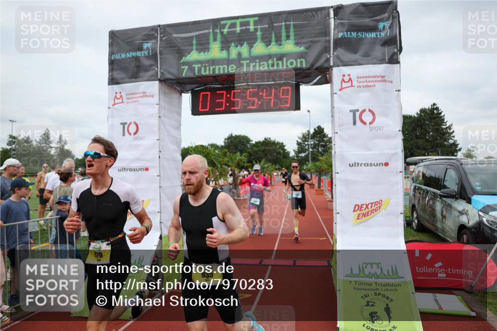 15.06.2025 - 7 Türme Triathlon Michael Strokosch http://msf.ph/oto/7970283 15.06.2025 13:55:49 Ziel 455, 475, 745, 879, 935, 978, 1064, 1087 meine-sportfotos.de
