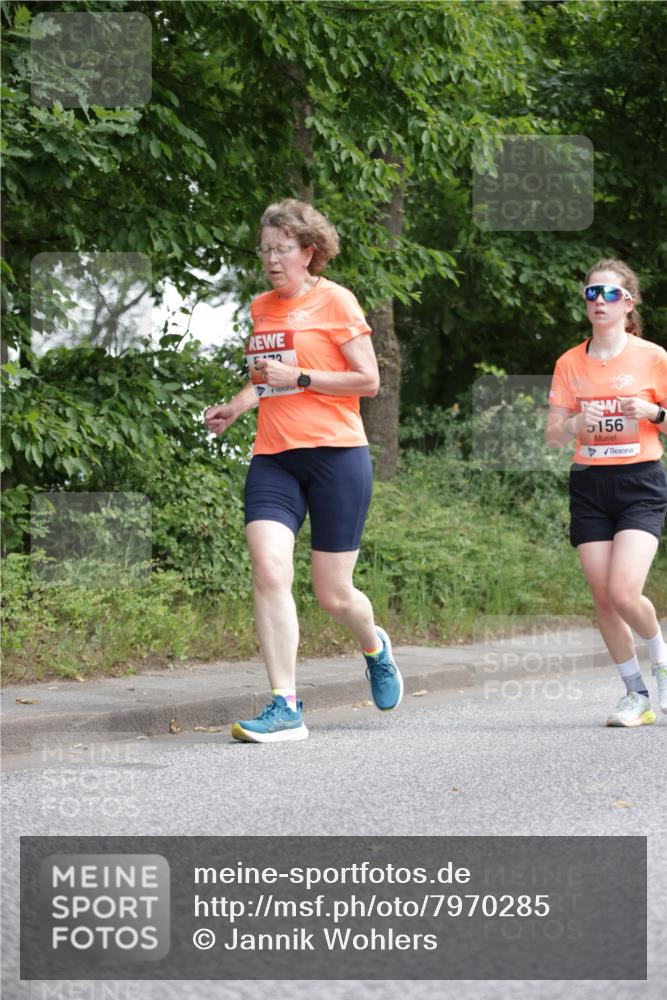 15.06.2025 - REWE Women's Run Jannik Wohlers http://msf.ph/oto/7970285 15.06.2025 10:05:20 Laufen 5156 meine-sportfotos.de