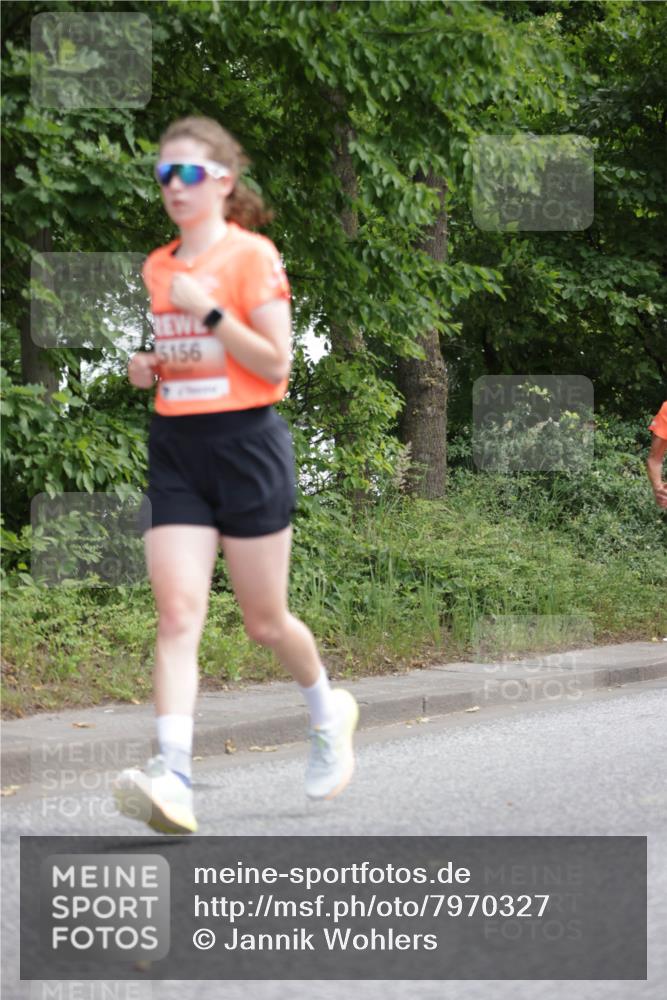 15.06.2025 - REWE Women's Run Jannik Wohlers http://msf.ph/oto/7970327 15.06.2025 10:05:21 Laufen 5156 meine-sportfotos.de