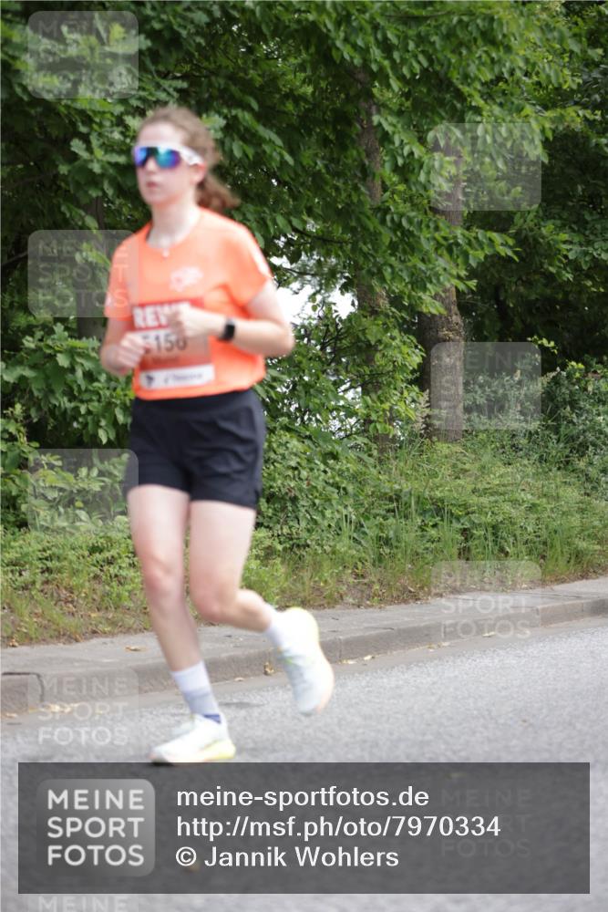 15.06.2025 - REWE Women's Run Jannik Wohlers http://msf.ph/oto/7970334 15.06.2025 10:05:21 Laufen 5156 meine-sportfotos.de