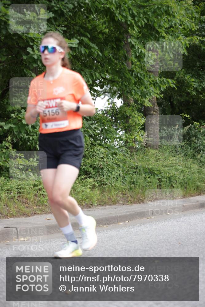 15.06.2025 - REWE Women's Run Jannik Wohlers http://msf.ph/oto/7970338 15.06.2025 10:05:22 Laufen 5156 meine-sportfotos.de