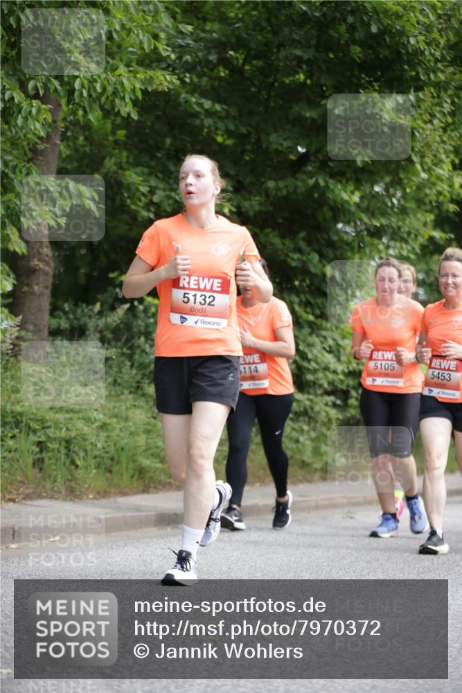 15.06.2025 - REWE Women's Run Jannik Wohlers http://msf.ph/oto/7970372 15.06.2025 10:05:24 Laufen 5132, 6114, 5105, 5453 meine-sportfotos.de