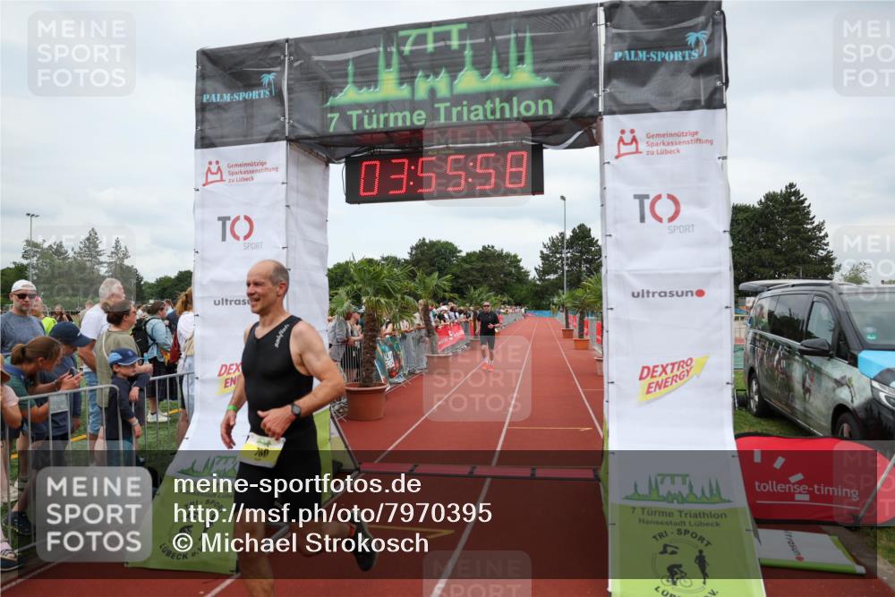 15.06.2025 - 7 Türme Triathlon Michael Strokosch http://msf.ph/oto/7970395 15.06.2025 13:55:57 Ziel 455, 475, 760, 1064, 1070, 1175 meine-sportfotos.de