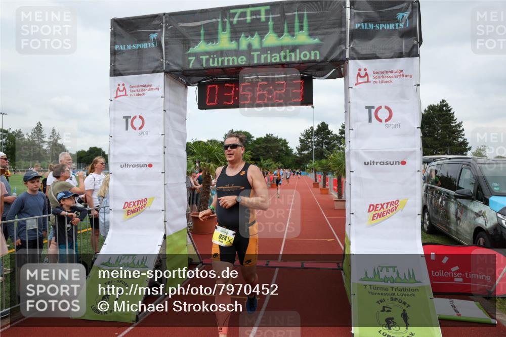 15.06.2025 - 7 Türme Triathlon Michael Strokosch http://msf.ph/oto/7970452 15.06.2025 13:56:22 Ziel 904, 924 meine-sportfotos.de