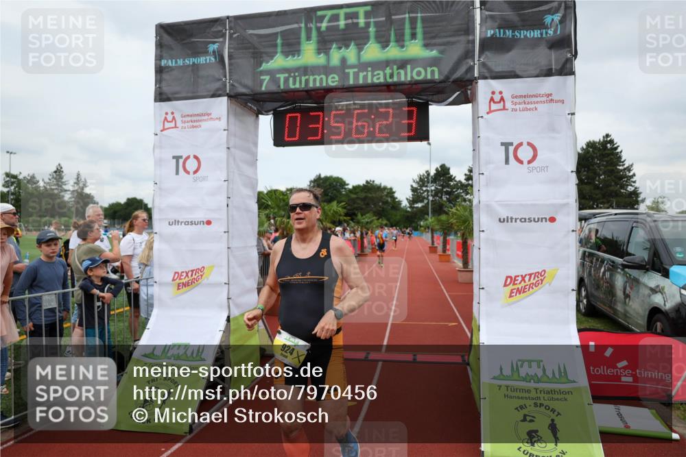 15.06.2025 - 7 Türme Triathlon Michael Strokosch http://msf.ph/oto/7970456 15.06.2025 13:56:22 Ziel 904, 924 meine-sportfotos.de