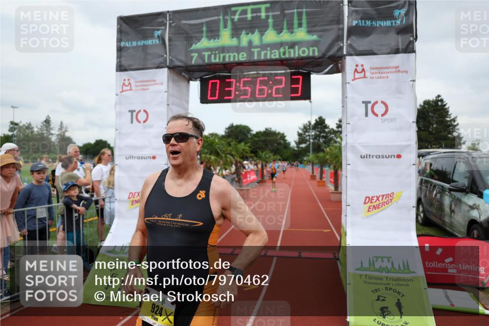 15.06.2025 - 7 Türme Triathlon Michael Strokosch http://msf.ph/oto/7970462 15.06.2025 13:56:23 Ziel 904, 924 meine-sportfotos.de