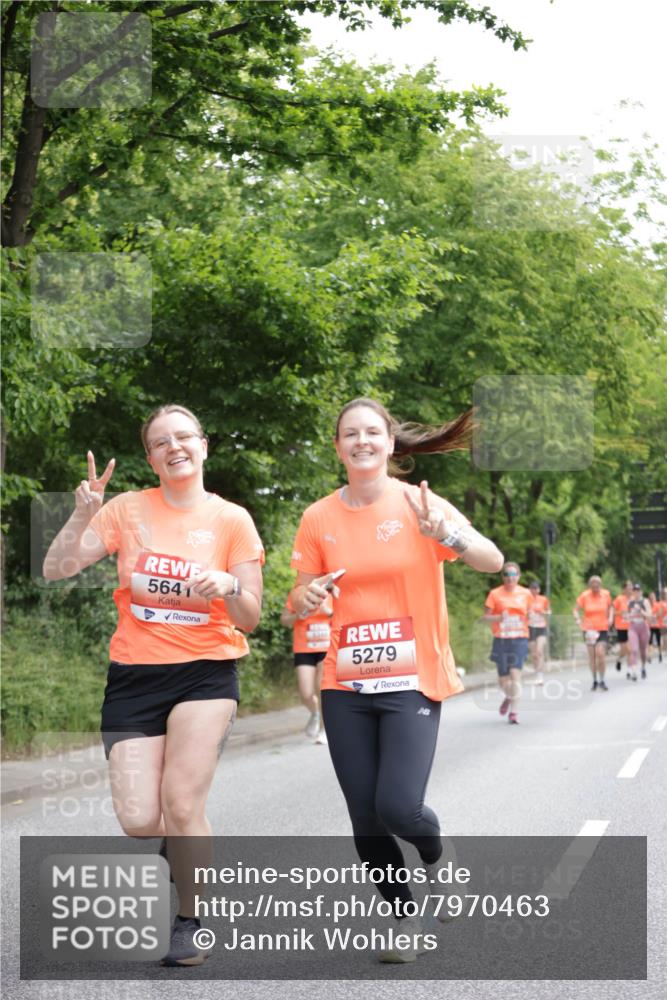 15.06.2025 - REWE Women's Run Jannik Wohlers http://msf.ph/oto/7970463 15.06.2025 10:05:30 Laufen 5641, 5279 meine-sportfotos.de