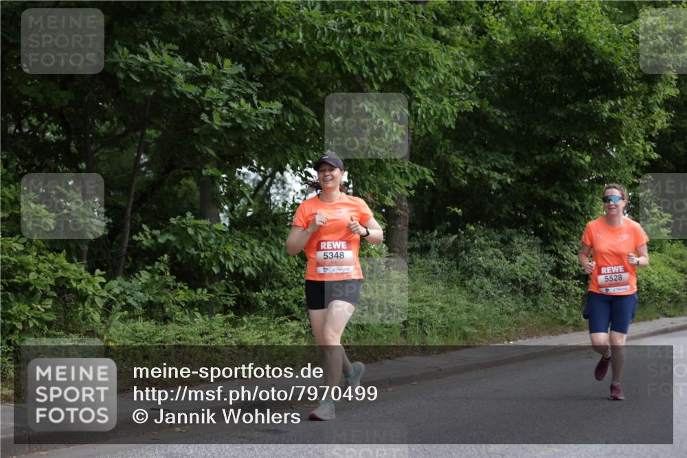 15.06.2025 - REWE Women's Run Jannik Wohlers http://msf.ph/oto/7970499 15.06.2025 10:05:33 Laufen 5348, 5528 meine-sportfotos.de