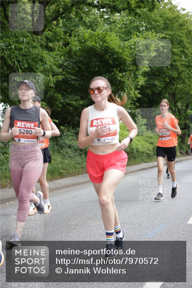 15.06.2025 - REWE Women's Run Jannik Wohlers http://msf.ph/oto/7970572 15.06.2025 10:05:39 Laufen 5280, 5365 meine-sportfotos.de