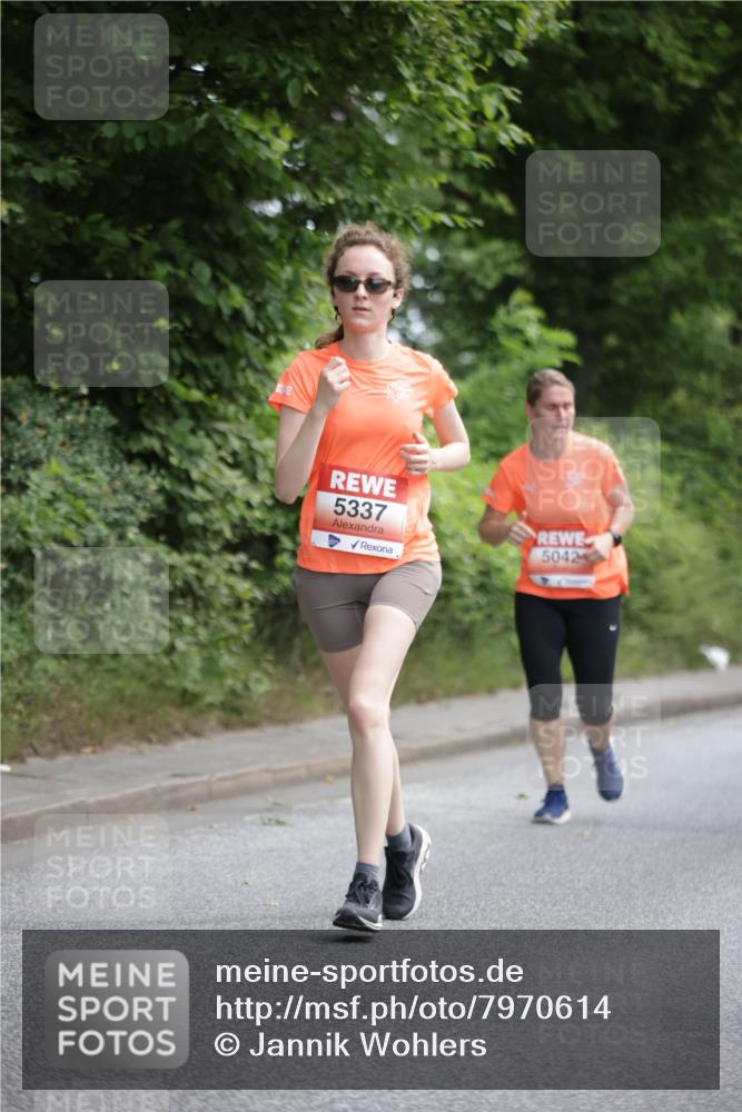 15.06.2025 - REWE Women's Run Jannik Wohlers http://msf.ph/oto/7970614 15.06.2025 10:05:41 Laufen 5337, 5042 meine-sportfotos.de