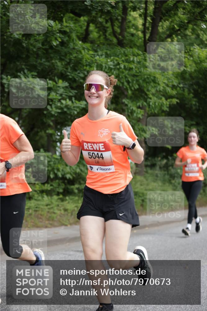 15.06.2025 - REWE Women's Run Jannik Wohlers http://msf.ph/oto/7970673 15.06.2025 10:05:46 Laufen 5044, 6609 meine-sportfotos.de