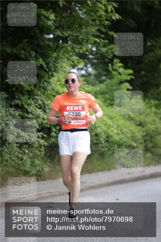 15.06.2025 - REWE Women's Run Jannik Wohlers http://msf.ph/oto/7970698 15.06.2025 10:05:49 Laufen 230 meine-sportfotos.de