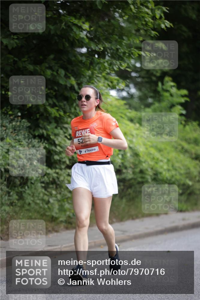 15.06.2025 - REWE Women's Run Jannik Wohlers http://msf.ph/oto/7970716 15.06.2025 10:05:49 Laufen 52 meine-sportfotos.de
