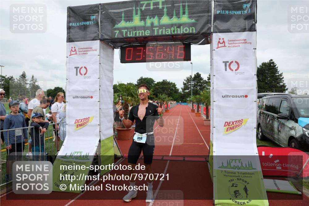 15.06.2025 - 7 Türme Triathlon Michael Strokosch http://msf.ph/oto/7970721 15.06.2025 13:56:46 Ziel 658, 769, 996, 1029 meine-sportfotos.de