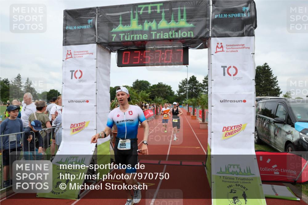 15.06.2025 - 7 Türme Triathlon Michael Strokosch http://msf.ph/oto/7970750 15.06.2025 13:57:06 Ziel 505, 950, 1052 meine-sportfotos.de