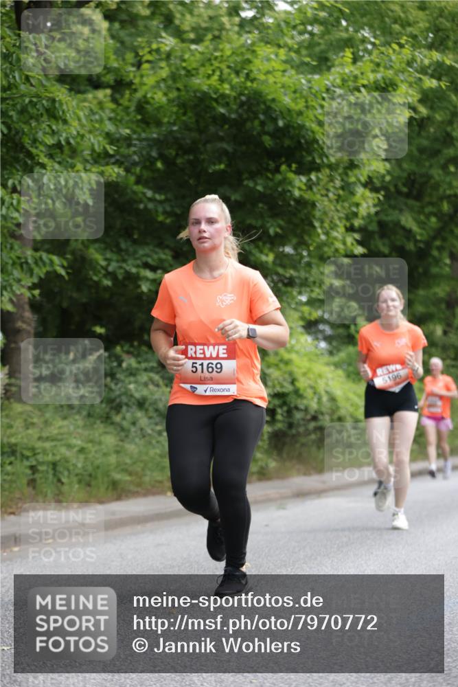 15.06.2025 - REWE Women's Run Jannik Wohlers http://msf.ph/oto/7970772 15.06.2025 10:05:56 Laufen 5169, 5196 meine-sportfotos.de