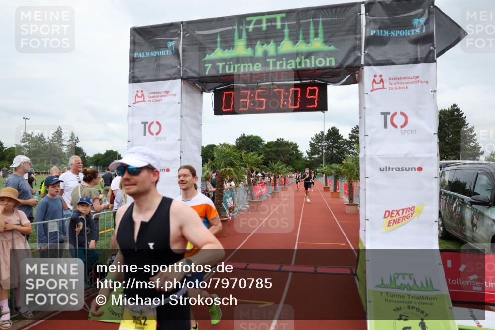 15.06.2025 - 7 Türme Triathlon Michael Strokosch http://msf.ph/oto/7970785 15.06.2025 13:57:09 Ziel 442, 505, 950, 1011, 1052, 1069 meine-sportfotos.de