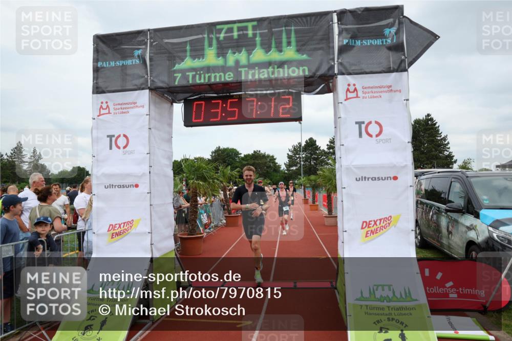 15.06.2025 - 7 Türme Triathlon Michael Strokosch http://msf.ph/oto/7970815 15.06.2025 13:57:12 Ziel 442, 505, 734, 950, 1011, 1052, 1069 meine-sportfotos.de