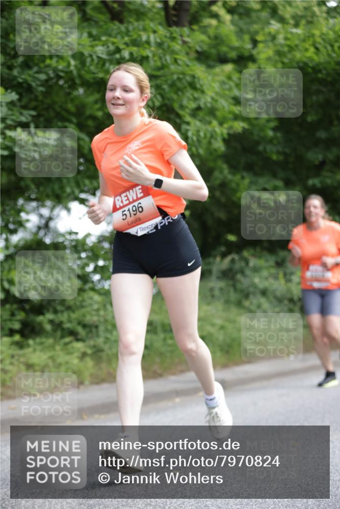 15.06.2025 - REWE Women's Run Jannik Wohlers http://msf.ph/oto/7970824 15.06.2025 10:05:58 Laufen 5196 meine-sportfotos.de