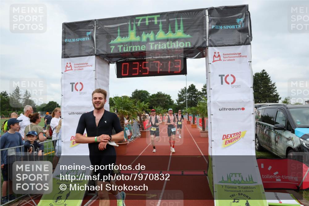 15.06.2025 - 7 Türme Triathlon Michael Strokosch http://msf.ph/oto/7970832 15.06.2025 13:57:13 Ziel 442, 505, 734, 950, 1011, 1052, 1069 meine-sportfotos.de