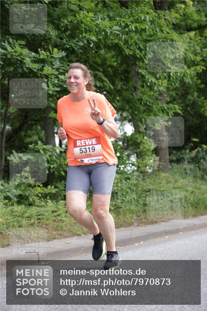 15.06.2025 - REWE Women's Run Jannik Wohlers http://msf.ph/oto/7970873 15.06.2025 10:06:00 Laufen 5319 meine-sportfotos.de