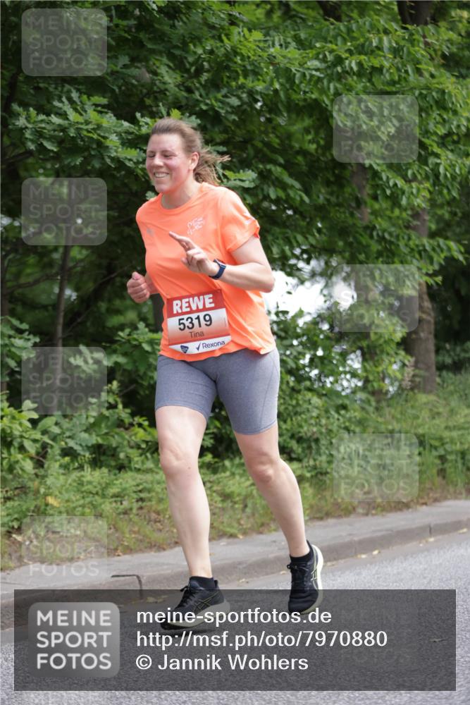 15.06.2025 - REWE Women's Run Jannik Wohlers http://msf.ph/oto/7970880 15.06.2025 10:06:00 Laufen 5319 meine-sportfotos.de