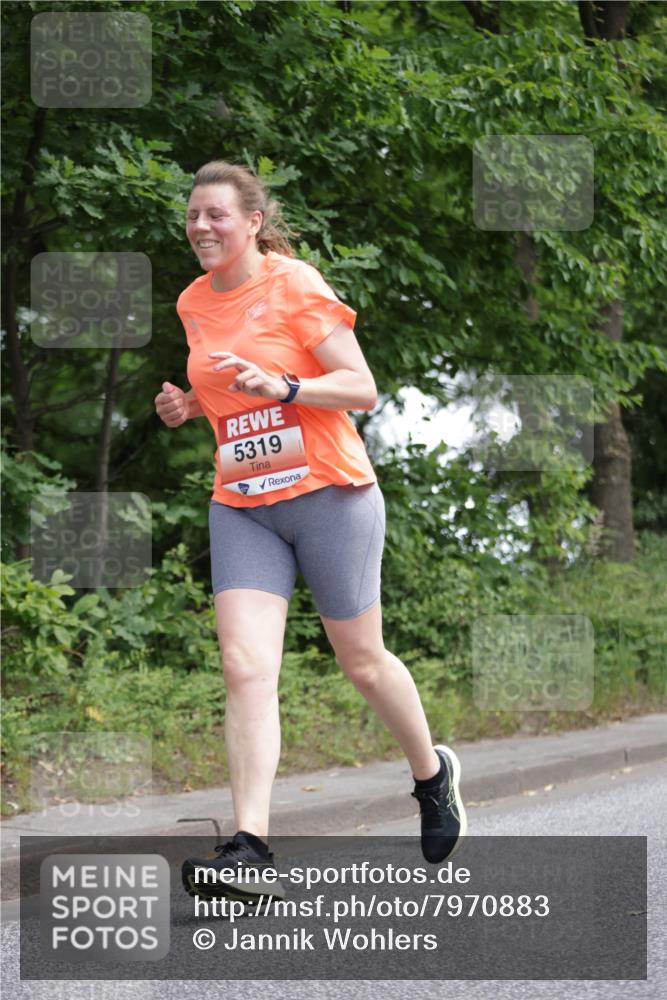 15.06.2025 - REWE Women's Run Jannik Wohlers http://msf.ph/oto/7970883 15.06.2025 10:06:00 Laufen 5319 meine-sportfotos.de