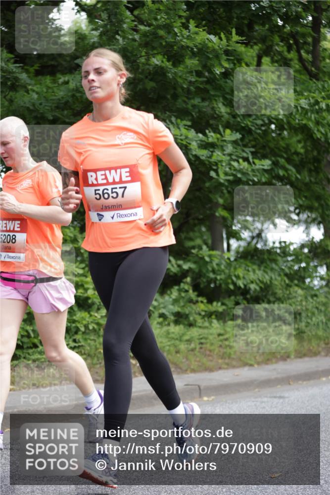 15.06.2025 - REWE Women's Run Jannik Wohlers http://msf.ph/oto/7970909 15.06.2025 10:06:04 Laufen 5208, 5657 meine-sportfotos.de