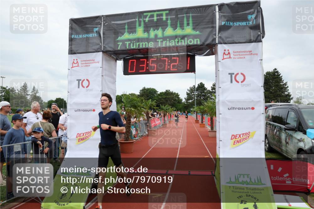 15.06.2025 - 7 Türme Triathlon Michael Strokosch http://msf.ph/oto/7970919 15.06.2025 13:57:21 Ziel 442, 734, 818, 1004, 1011 meine-sportfotos.de